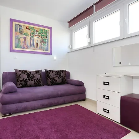 アパート Town Center ザダル